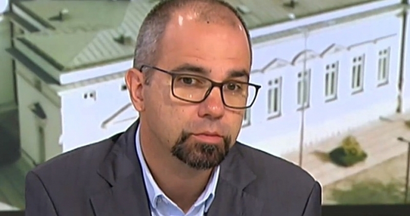 И ДПС и ГЕРБ и Слави Трифонов че и Възраждане