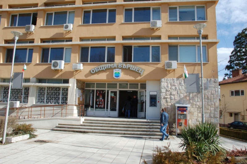 Тази събота 11 юни православният свят отбелязва Черешова задушница Вярва