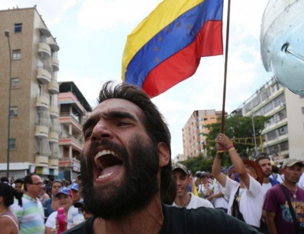 Служителите във висшите учебни заведения на Венецуела ще започнат масови