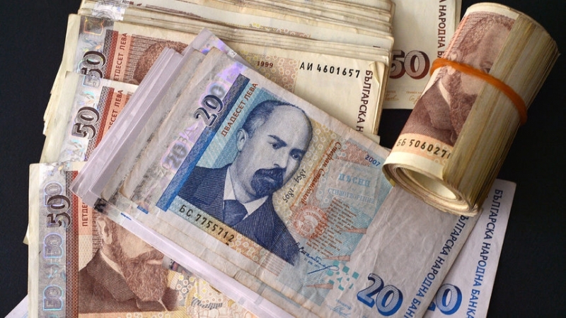Споделяйте! МВР-Враца търси собственика на изгубени пари и ваучери за храна