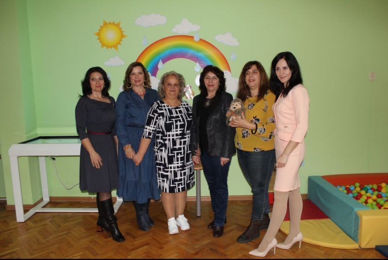 Социален тренинг на тема Отвъд етикета се проведе в Детска