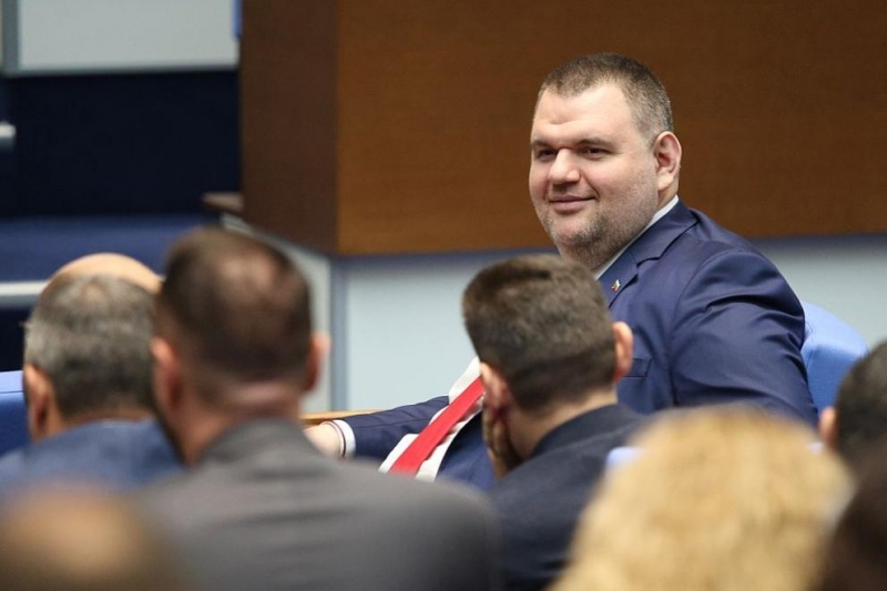 Пеевски: Депутатите се превръщат в срам, призовавам за разум и да отиваме на избори