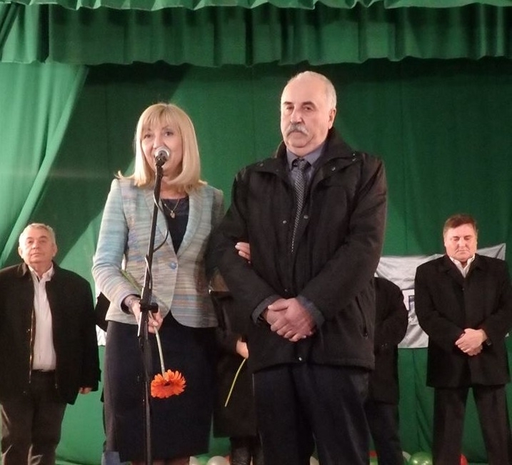 Любомир Младенов от ГЕРБ и Борислав Борисов от Синьо единство отиват