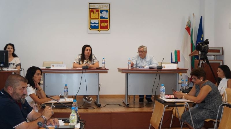 Общинският съвет ОбС върна за преработка и внасяне отново за