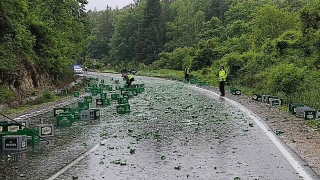 Катастрофа между два тира са се ударили на пътя Русе Бяла