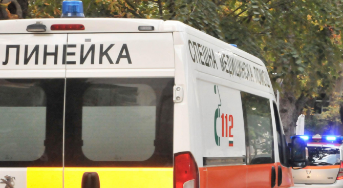 Възрастен мъж в блъснал младо момиче в Севлиево съобщиха от