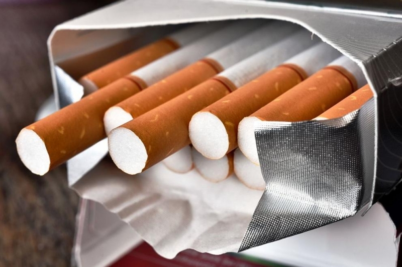 Митнически служители задържаха 4600 къса цигари без български акцизен при