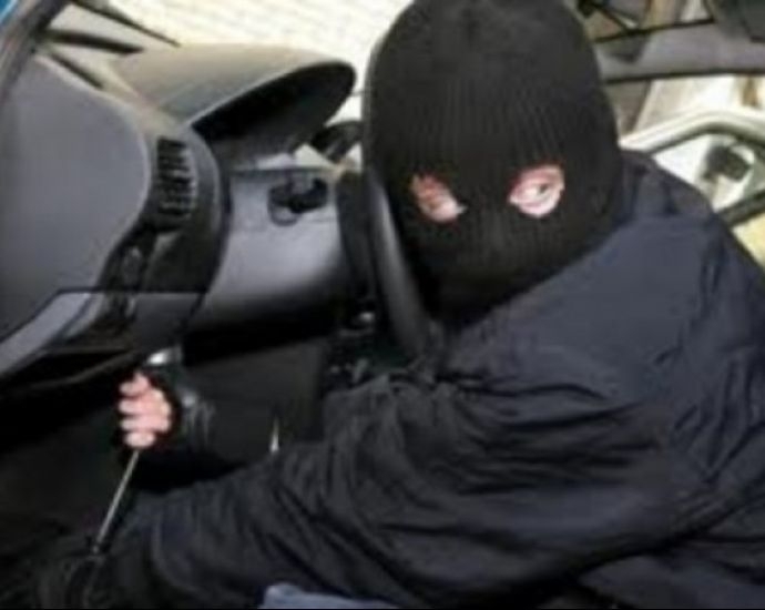 Крадец се подвизава в Монтанско като краде акомулатори посред нощ