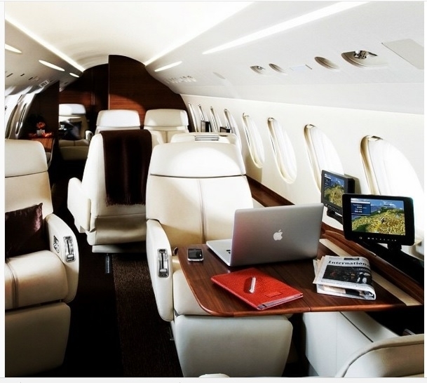 Напоследък сред потребителите на социалните мрежи стана изключително модерно да