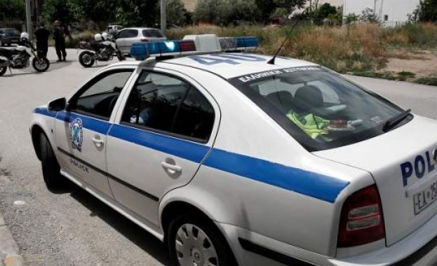 Властите в Гърция обявиха че четирима души са загинали след