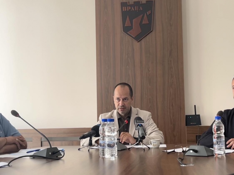 Калин Каменов: Правим всичко възможно детското отделение да отвори от 1 ...