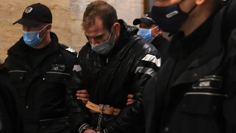 Убиецът Денис Мустафа Кемал Ал Газзи който наръга в гръкляна