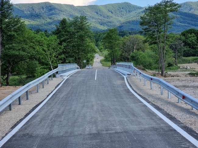 Със средства от програмата за общините на Министерството на регионалното