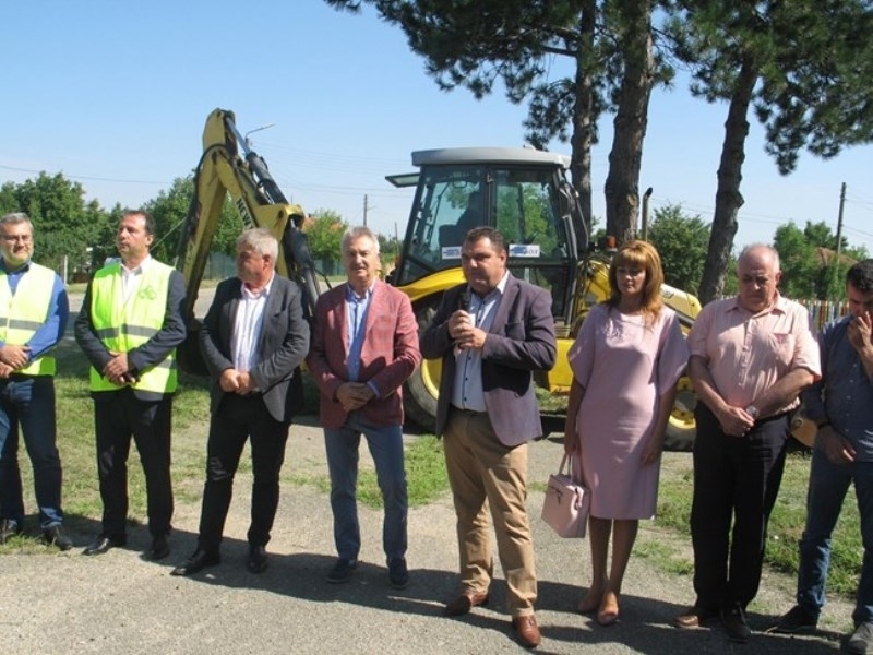 Народният представител Дилян Димитров областният управител на Монтана Росен Белчев