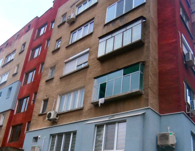 ЧСИ продава на търг тристаен апартамент във Видин научи BulNews
Той