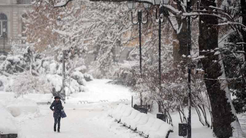 Днес преди обяд в цялата страна ще продължи да вали