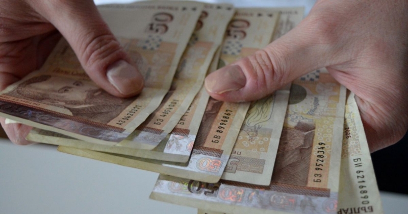 Всеки четвърти българин получава заплата под 1000 лева бруто а