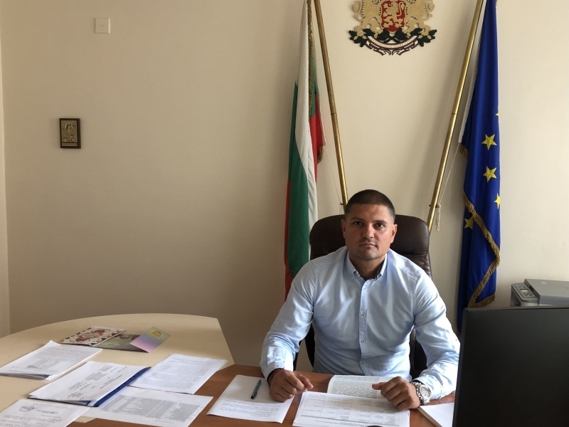 Със своя Заповед областният управител на Враца Георги Митов връща
