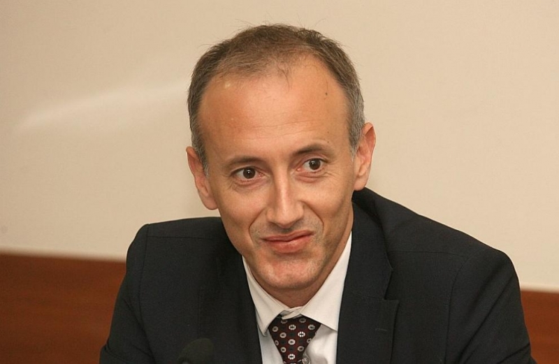 Вълчев: Не обмисляме отлагане на изпитите