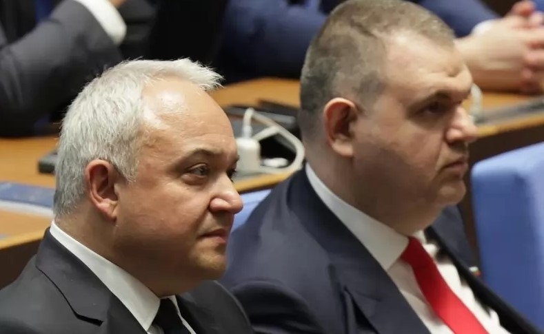 Проверява се дали самолетът в който се вози санкционираният по