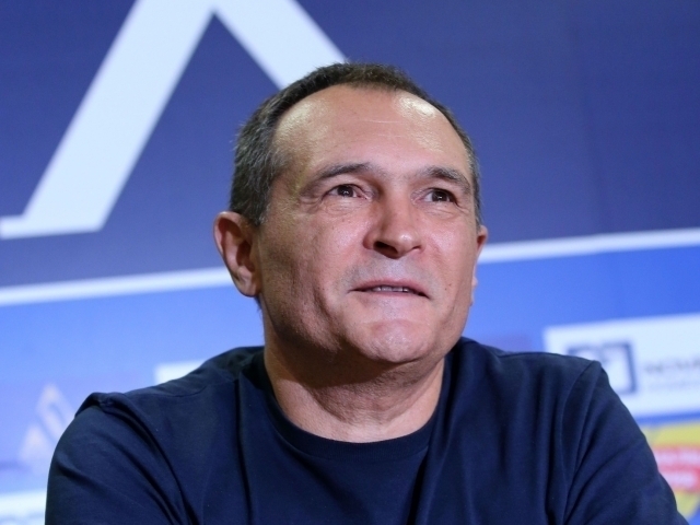 Собственикът на Левски Васил Божков иска предаде акциите на футболния