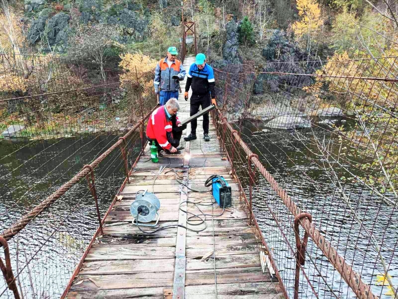 Служители на Общинско предприятие ОбП Чистота извършиха авариен ремонт на