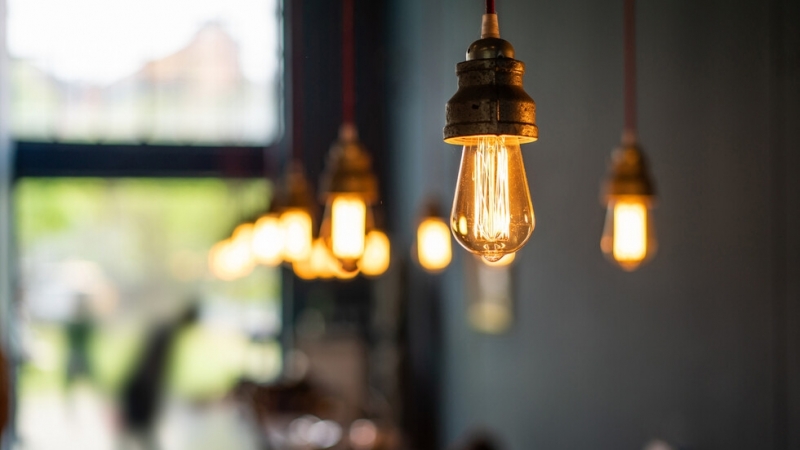 Таванът на помощите които отпуска държавата на небитовите потребители заради