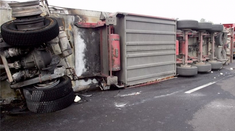 Временно е ограничено движението по главен път Е 79 между Монтана