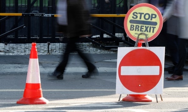 Европейският съюз трябва да се подготви за ново отлагане на