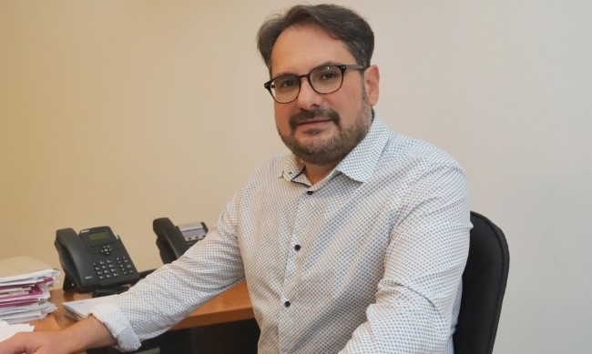 Ставащото е абсурдно заместник главният прокурор да дава главния прокурор на