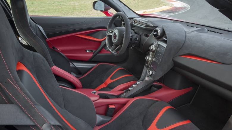 Експерти от канала в YouTube Engineering Explained публикуваха видео в което достигат