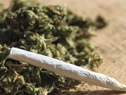 Вчера полицията е извършила претърсване в частен дом в Лом