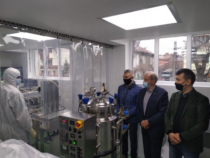 Ново предприятие стартира иновативно производство на консумативи за микробиологични изследвания