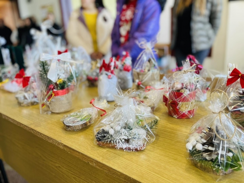 Община Враца и филиалът на Великотърновския университет организираха благотворителен Коледен