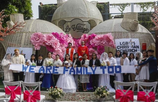 Тринадесет гей семейства едновременно заведоха дела срещу Япония съобщава Би