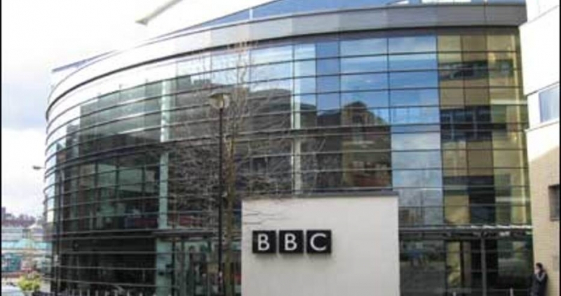 Протестиращите срещу климатичните промени от организацията Бунт срещу унищожението блокираха