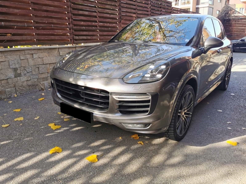 Спипаха надрусан варненец зад волана на Порше съобщиха от полицията Случката