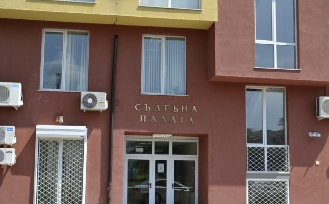 Глобиха жител на Хърлец с 1000 лева заради побой над