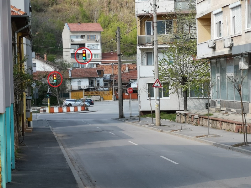 Новите светофари във Враца създават предпоставки за пътно-транспортни произшествия, алармираха