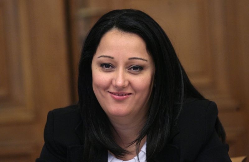 Лиляна Павлова: Спрете да говорите за корупцията! Има я във всички държави