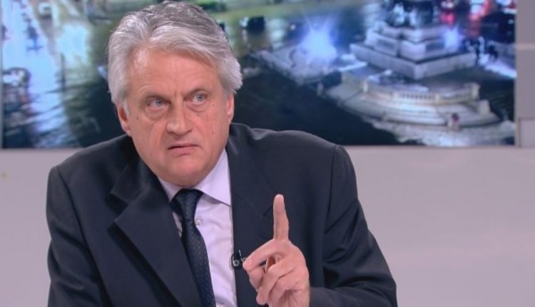 Вътрешният министър и вицепремиер Бойко Рашков даде ултиматум на главния