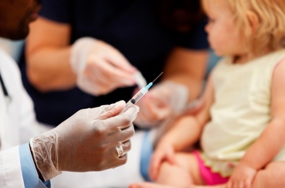 Бебета под 13 месечна възраст които не са имунизирани за морбили да не