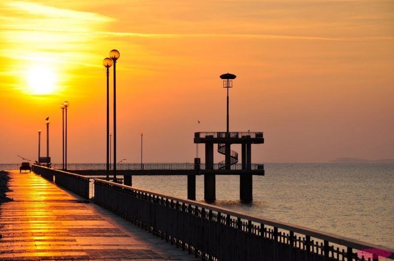 29 годишна жена е скочила тази сутрин от моста в Бургас