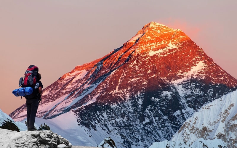 Желаещите да покорят Еверест ще трябва вече да са изкачвали