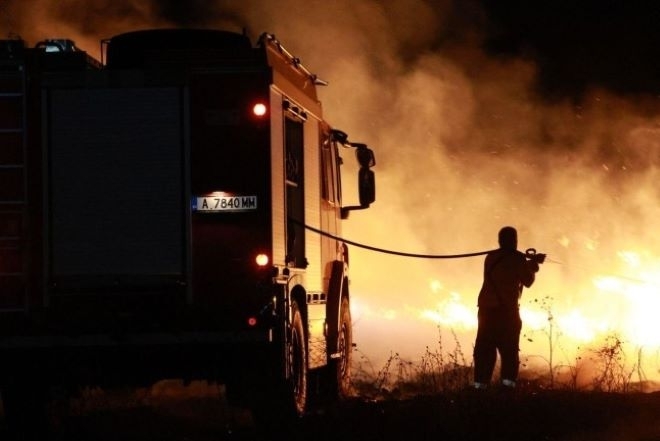 Подпалиха складирани под тераса дърва в Берковица съобщиха от пресцентъра