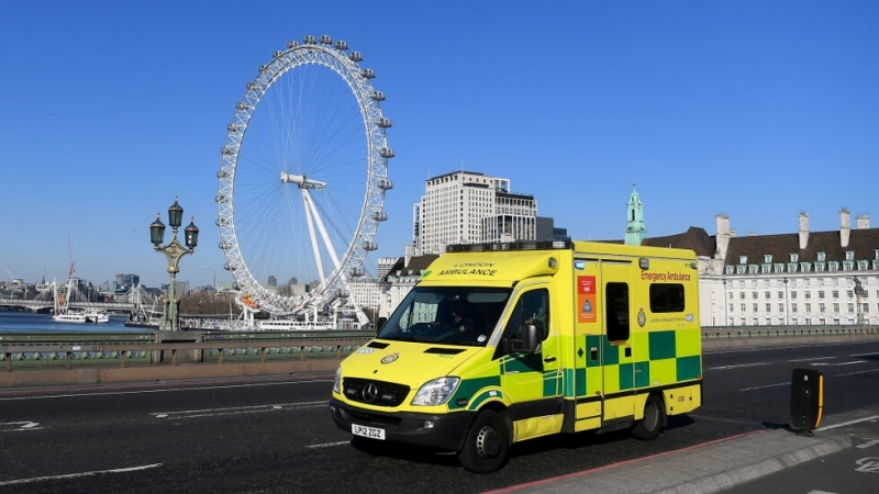 През изминалата нощ британската полиция задържа 104 ма лондончани за нарушаване