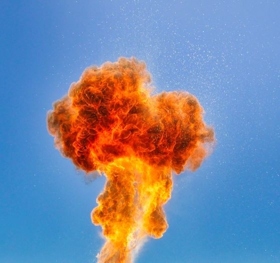 Петима души загинаха при експлозия във фабрика в провинция Шанси