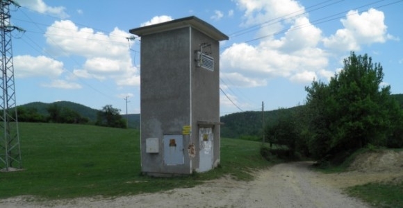 Малко след 23 часа снощи служители на електроразпределителната компания ЧЕЗ