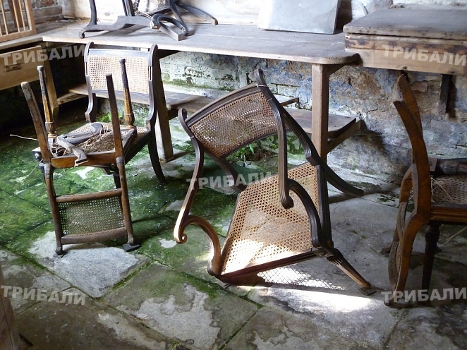 Best Broken Chair Stock Photos, Pictures & Royalty-Free Images - iStock