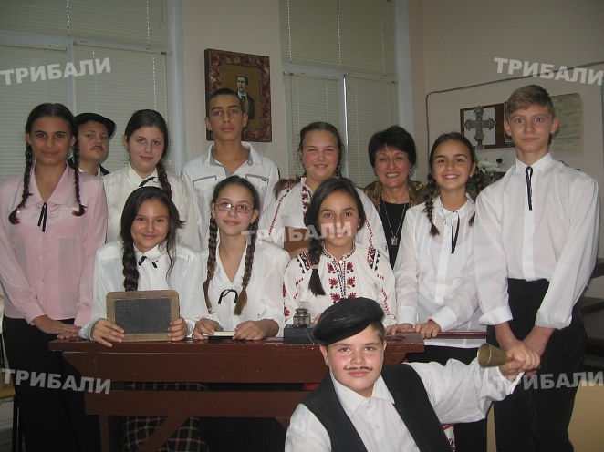 Отбелязаха Деня на будителите в Мездра